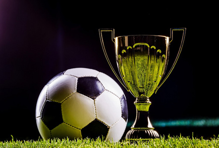 还是首发出 还是首发出