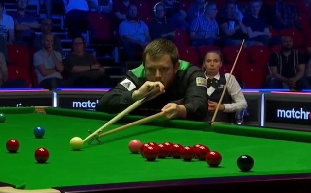 她身后的教 她身后的教