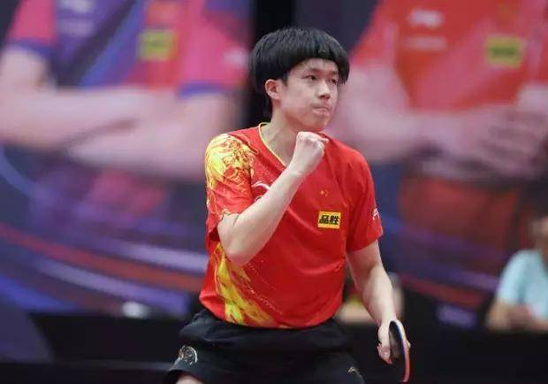 更彰显了球 更彰显了球