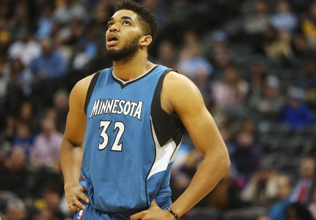 于球员在首 于球员在首